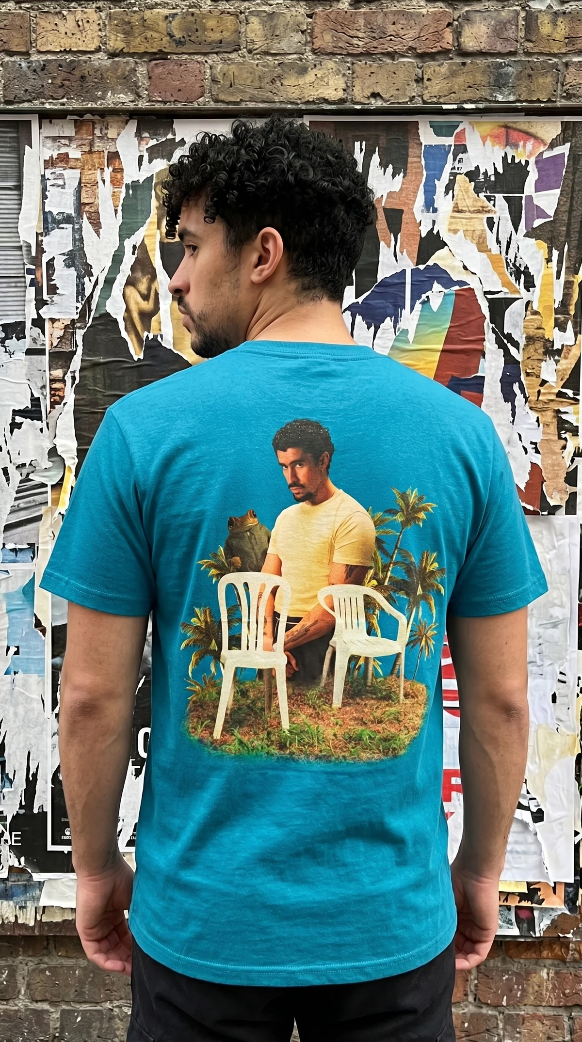 Camiseta estampada tropical — vista 3 de 3